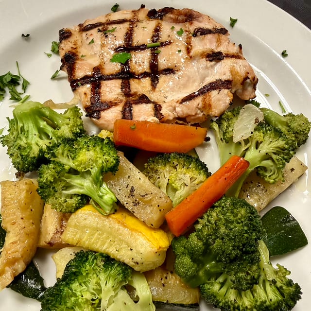 Cindy's Chicken (Lunch).